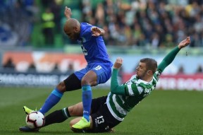 开云体育官网 -广州队迎葡超关键赛，清晨调整名单，更衣室稳定，阵容厚度经受考验的简单介绍