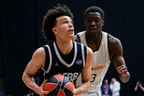 开云app -窗口期尤文图斯战术微调：NBA常规赛节点到来；震撼外界；更衣室氛围转暖 